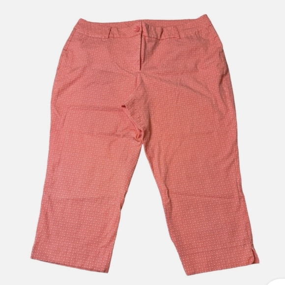 Lane Bryant Women's Pink/Peach Stretch Capri Cropped Pants Patterned Size 24 - Picture 1 of 5